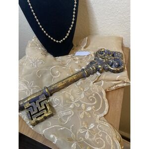 Vintage Dart Syroco Resin Wall Hanging Key Ornate Gold